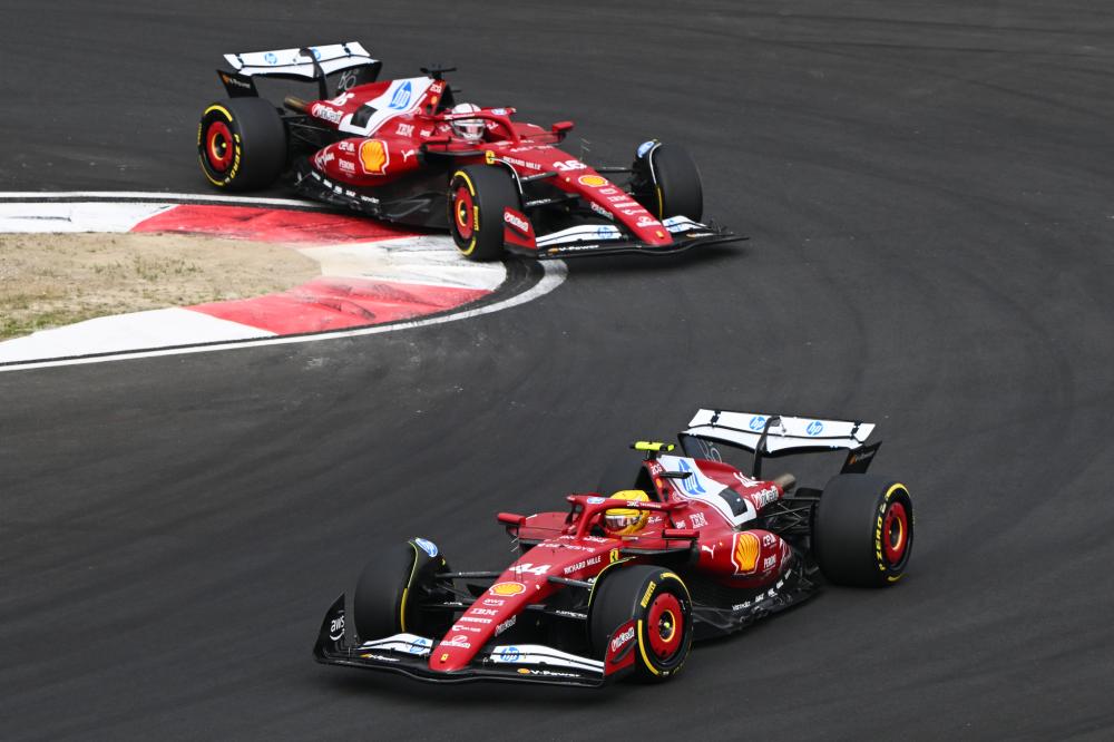 天妒英才，国米旧将范赫斯登转投西协甲后生涯第三度遭遇ACL受伤